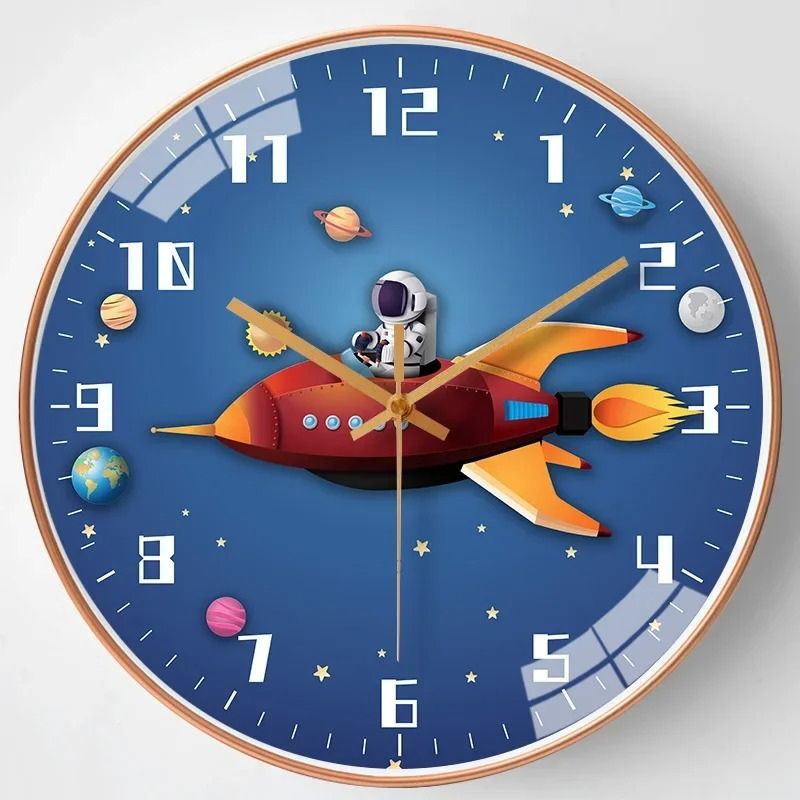 Horloge astronaute dans fusée